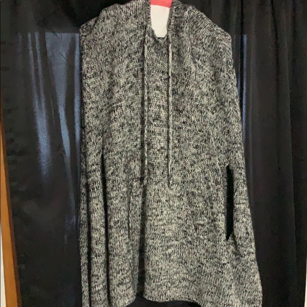 Big & Warm Knitted Hoodie